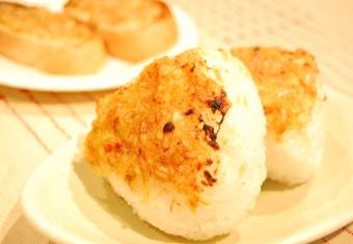 ＜ごまみそ＞焼きおにぎり